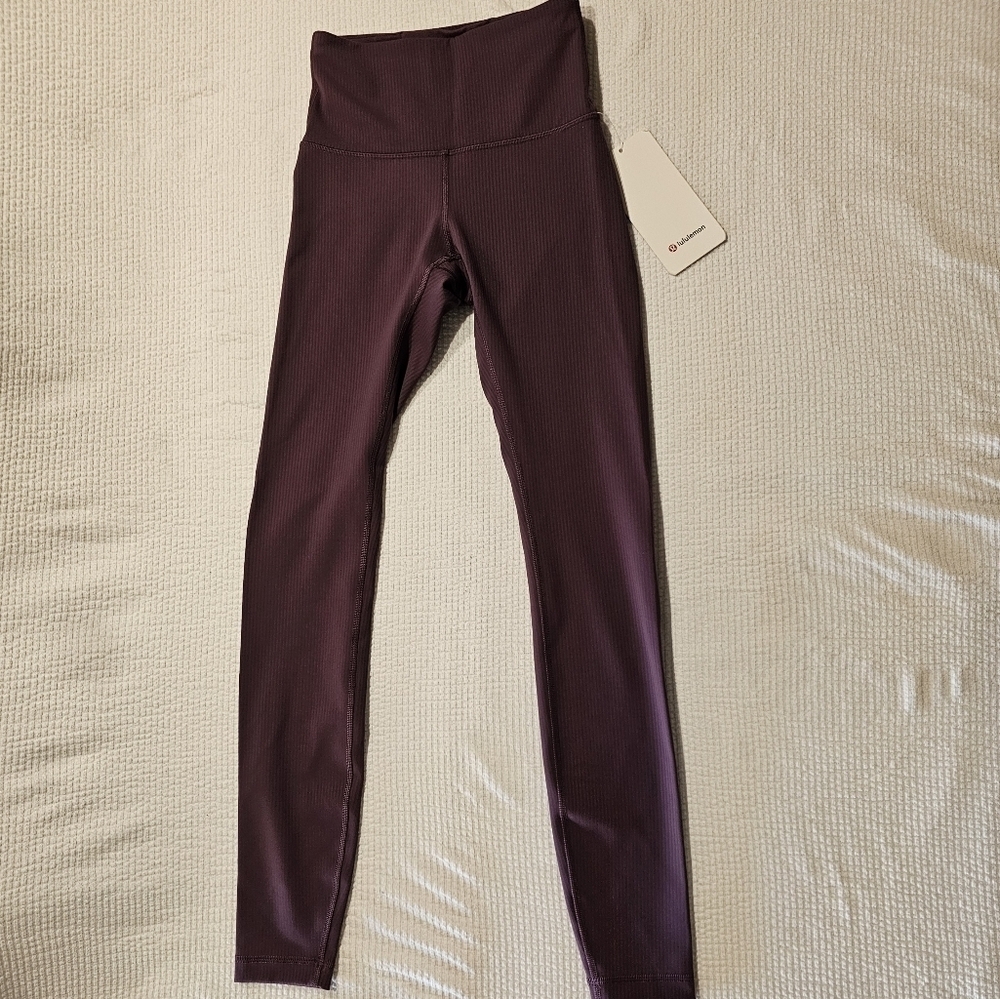 Lululemon Wunder Train High-Rise Ribbed Tight 28" color Grape Thistle size 2